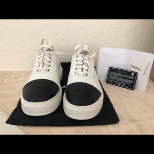 BRAND NEW Designer recognized sneaker sz.  6/36